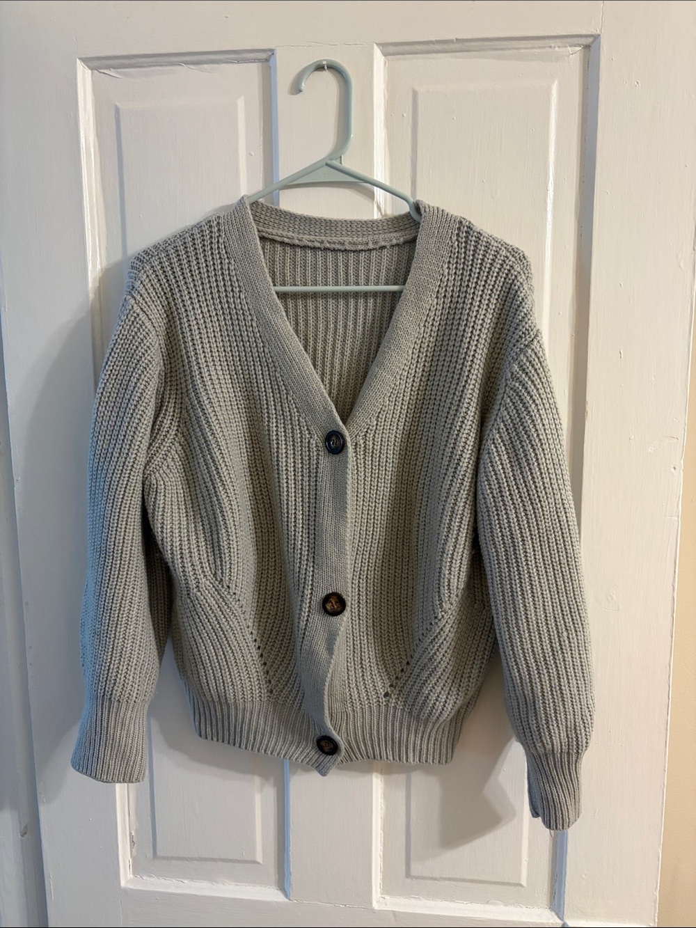 Classic V‑Neck Ribbed Cardigan Sweater - Light Gray